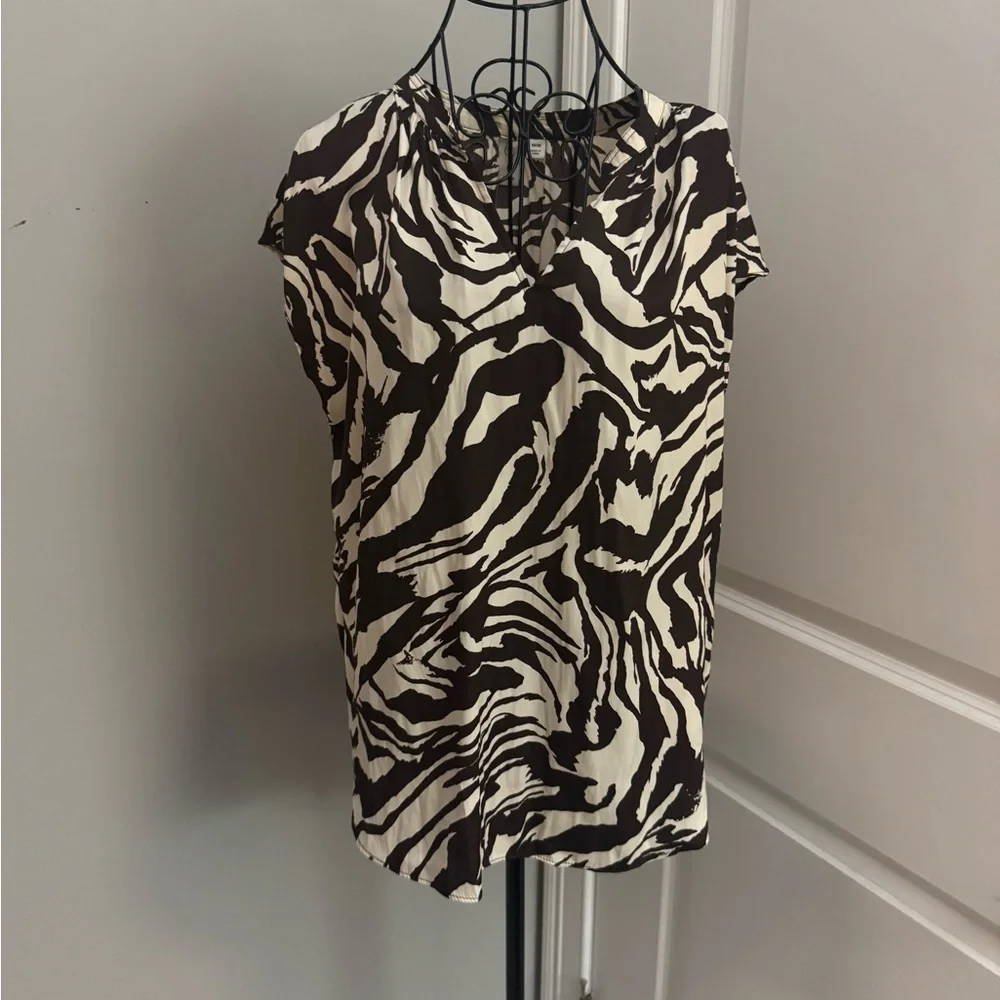 Joie Zebra Print Sleeveless Blouse Size Medium
